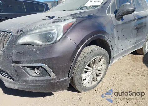 2018 Buick Envision Preferred z USA, uszkodzony, nr VIN LRBFXBSAXJD006842